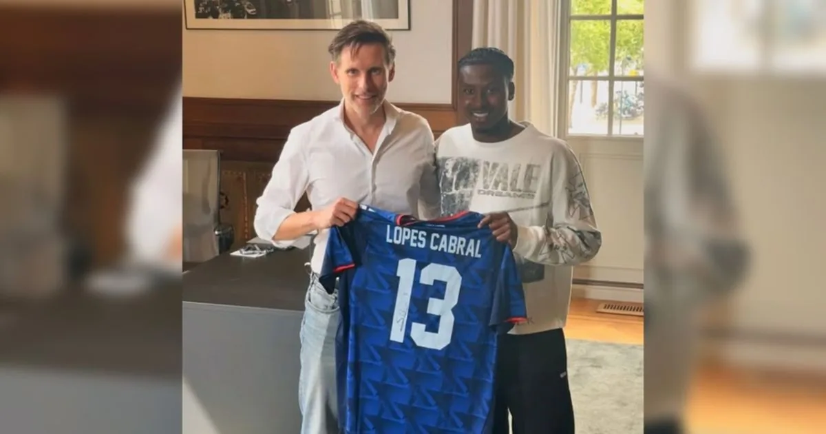 Schiedamse voetballer Sidny Lopes Cabral wint prijs voor mooiste WK-doelpunt