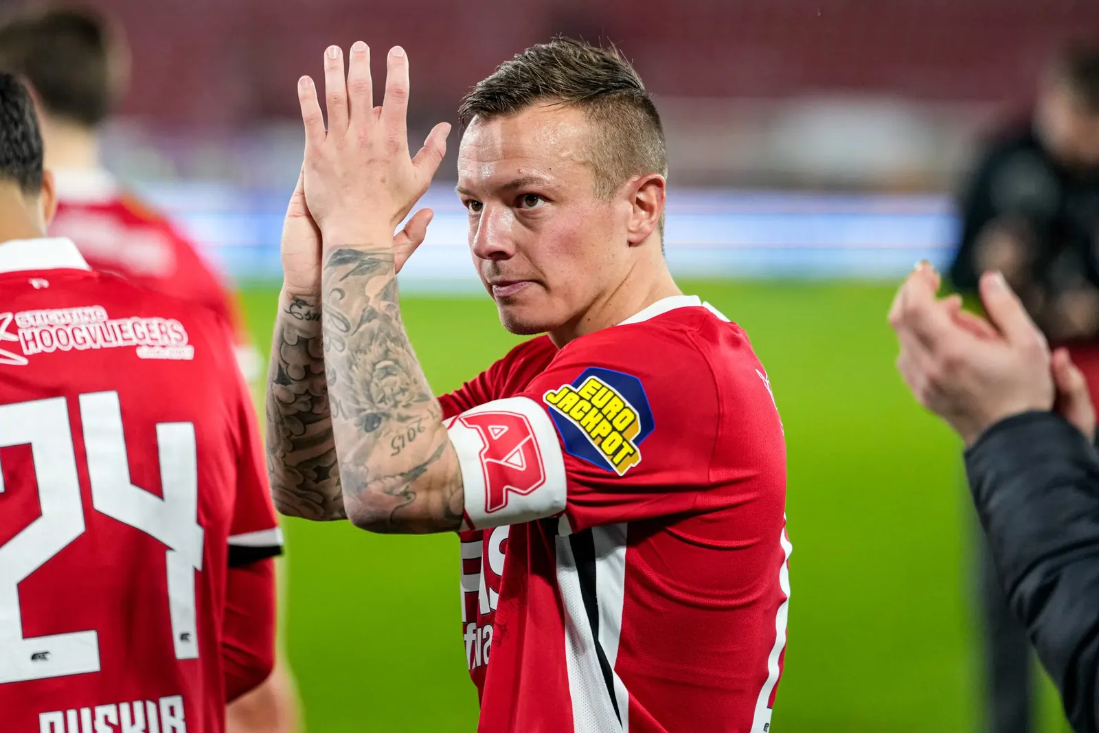 Alkmaar: AZ boekt comeback-overwinning op Olympiakos in voorbereiding