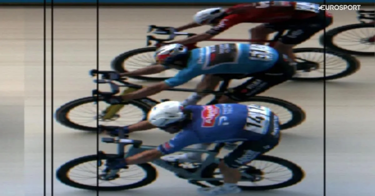 Van Aert wint alsnog tweede etappe in Denemarken na fotofinish