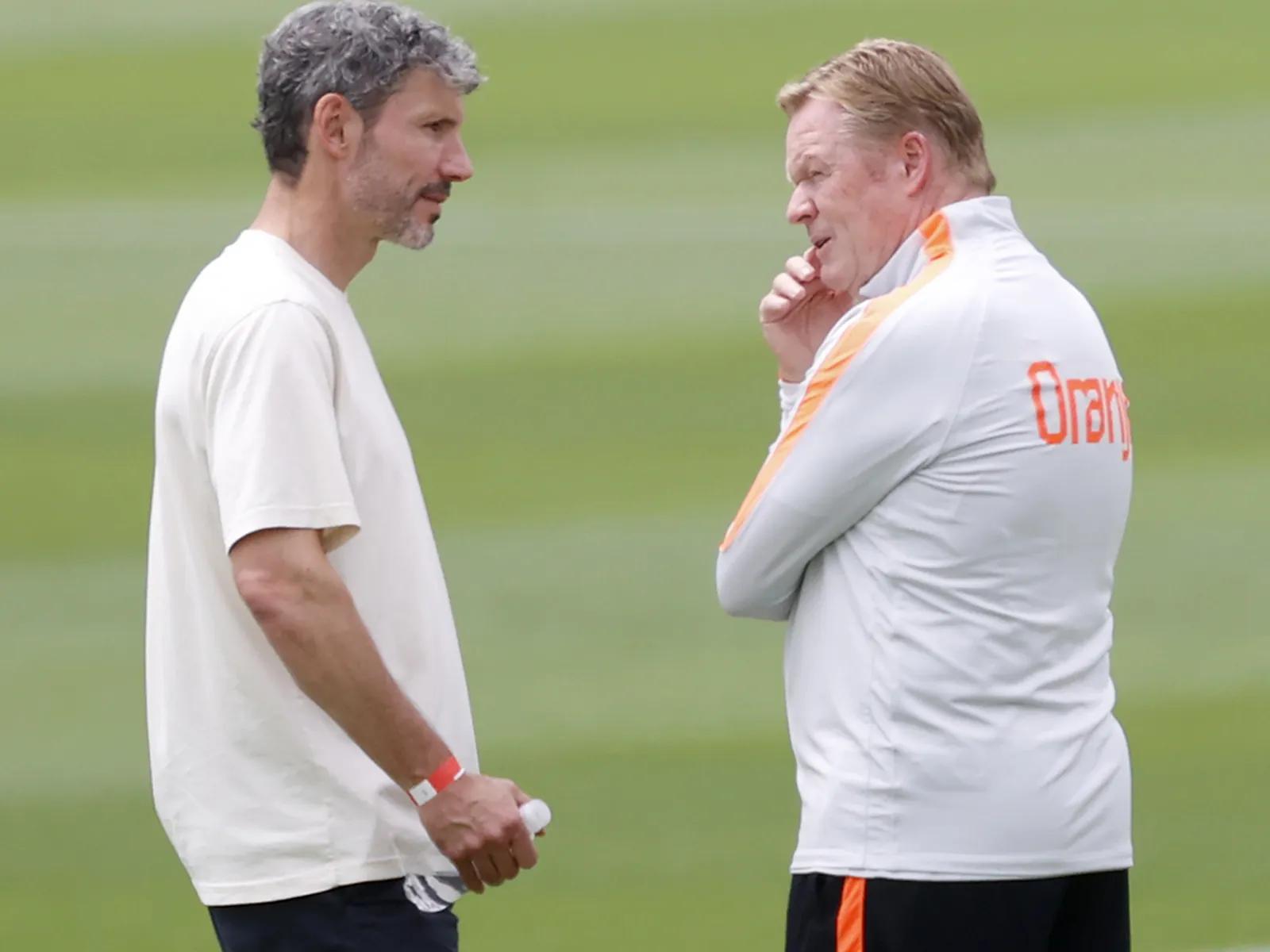 Mark van Bommel en Ronald Koeman