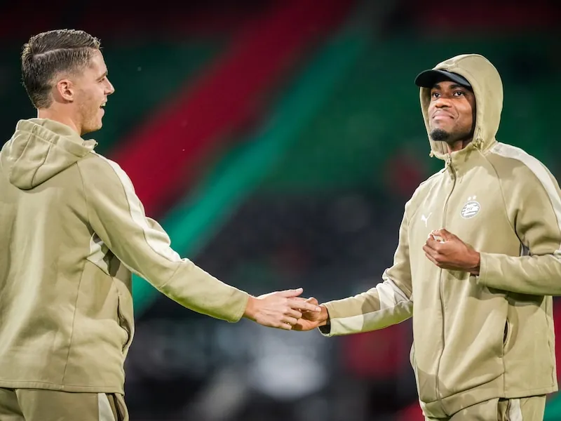 Bijzondere situatie rond Boadu: PSV en de spits laten elkaar nog niet los (en er is kans op meer)