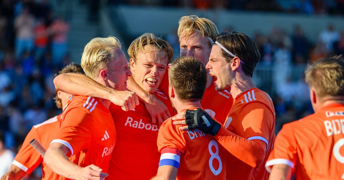 Nederlandse hockeyers naar halve finales WK na gelijkspel tegen Engeland