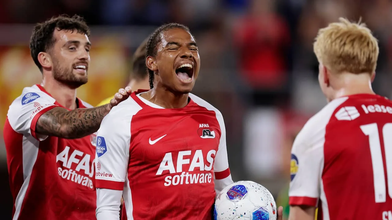AZ wint van ADO Den Haag na sterke tweede helft, PSV en Fortuna Sittard delen de punten
