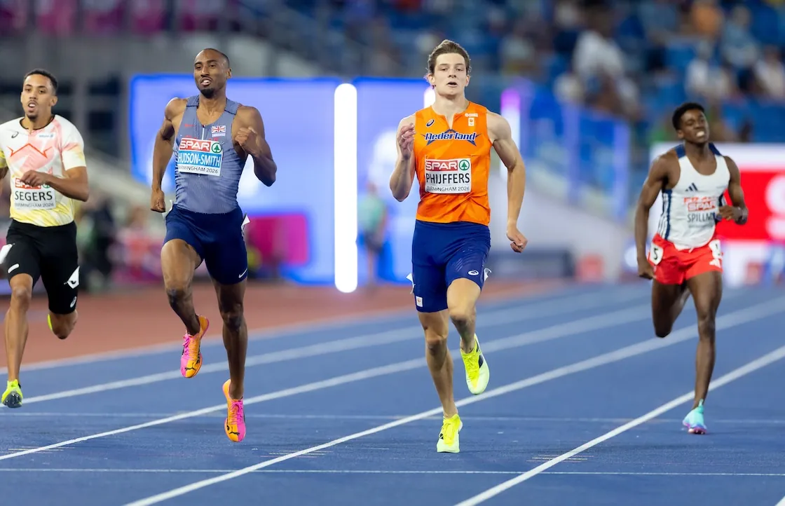 Jonas Phijffers in de halve finale van de 400 meter