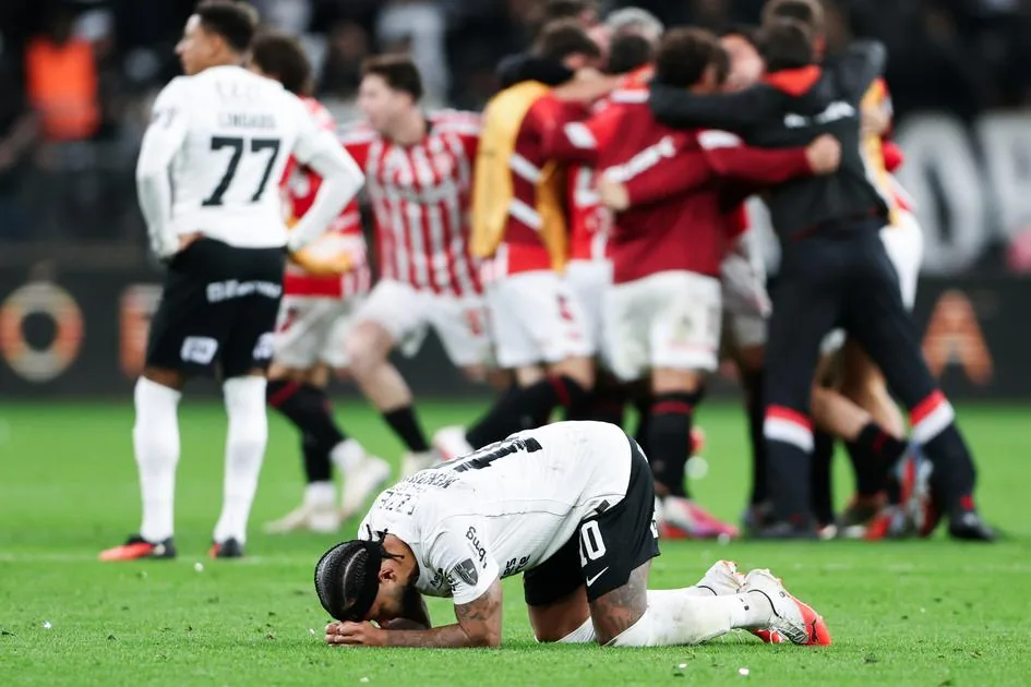 Corinthians uit Copa Libertadores na gemiste strafschop Memphis