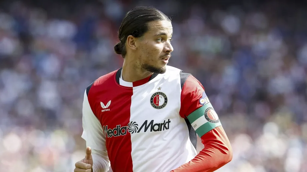 Feyenoord houdt vast aan eisen bij transfer Hadj Moussa naar Al-Ittihad