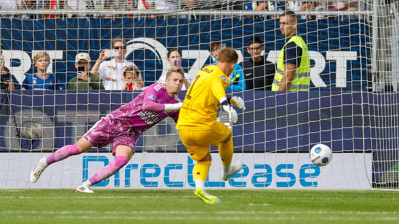Telstar-doelman Ronald Koeman junior schrijft geschiedenis met dubbele penaltytreffer